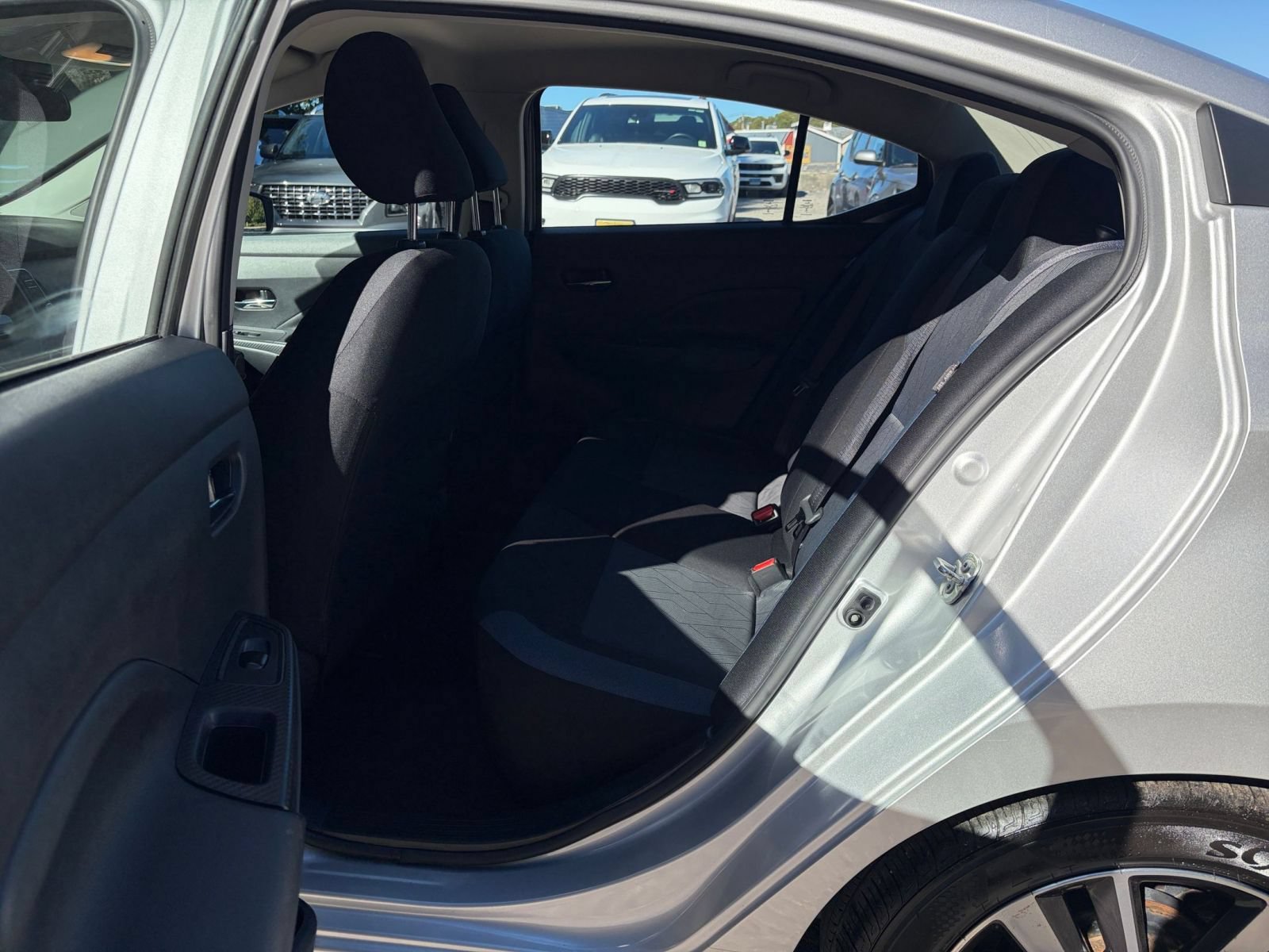Used 2025 Nissan Versa SV FWD image 22