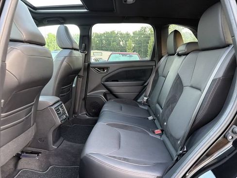 Used 2026 Subaru Forester Touring AWD/4WD image 18