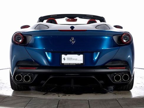 Certified 2019 Ferrari Portofino image 8