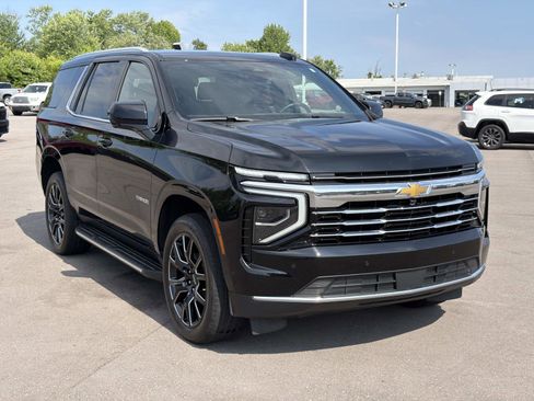 Certified 2025 Chevrolet Tahoe LT RWD image 1