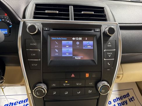 Used 2015 Toyota Camry LE image 15