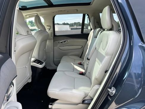 Certified 2025 Volvo XC90 B5 Plus w/ Protection Package Premier AWD/4WD image 12