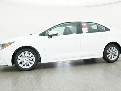 New 2026 Toyota Corolla LE image 18