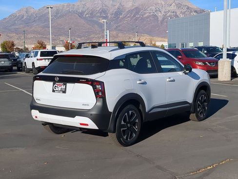 New 2026 Nissan Kicks SV w/ SV Premium Package image 3