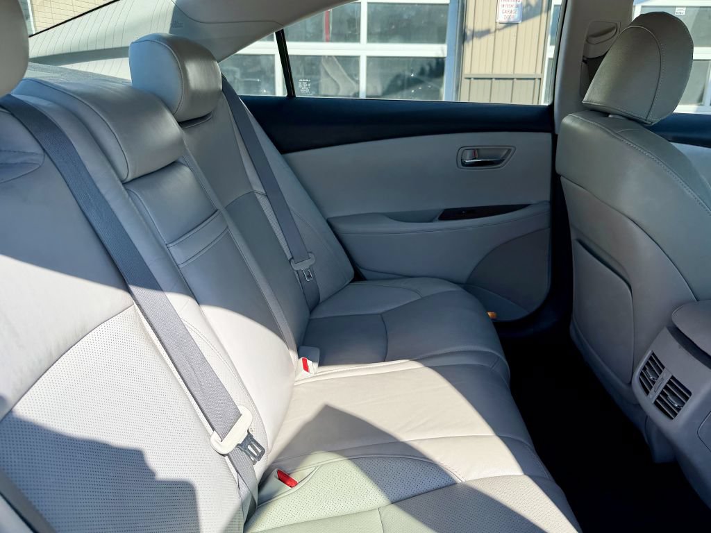 Used 2010 Lexus ES 350 w/ Preferred Accessory Package FWD image 19