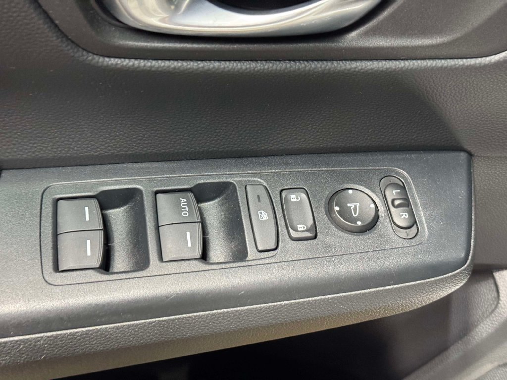 Used 2024 Honda CR-V LX image 17