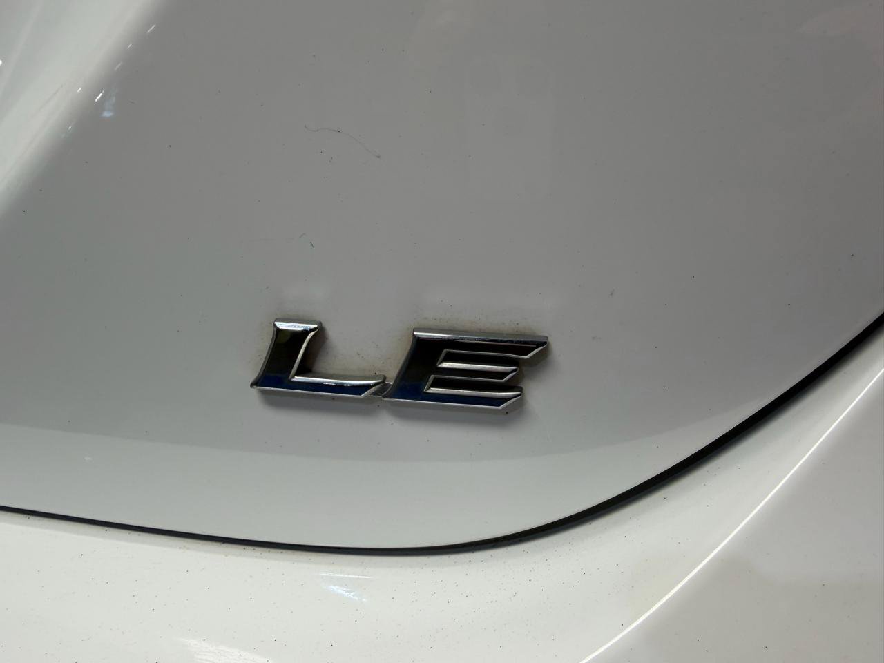 Used 2020 Toyota Camry LE FWD image 31