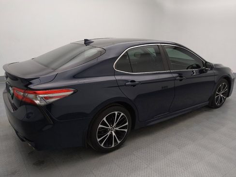 Used 2019 Toyota Camry SE FWD image 10