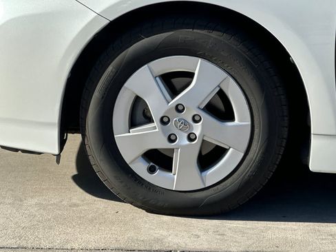 Used 2010 Toyota Prius Two FWD image 12