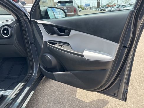 Used 2023 Hyundai Kona SEL w/ Cargo Package AWD/4WD image 34