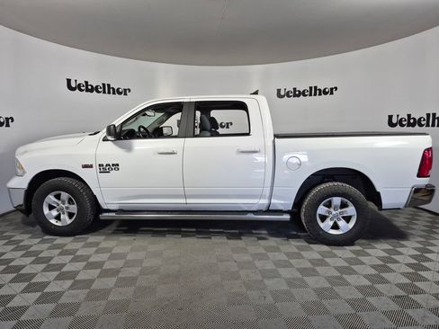 Used 2019 RAM 1500 Classic SLT w/ Luxury Group AWD/4WD image 4