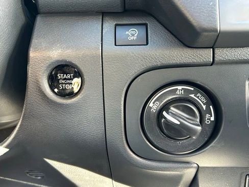 New 2026 Nissan Frontier SV image 40