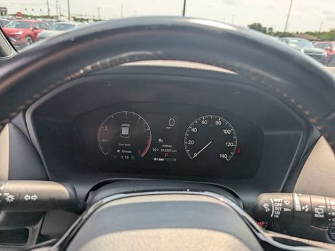 Used 2025 Honda HR-V Sport image 18