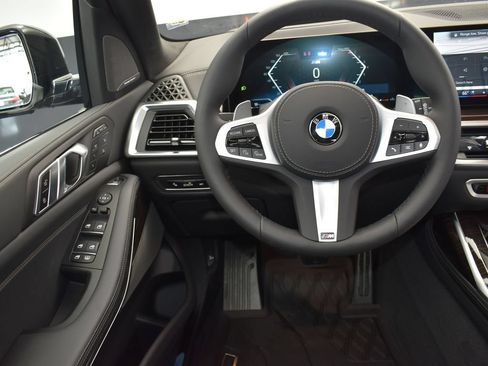 Used 2026 BMW X7 xDrive40i w/ Executive Package AWD/4WD image 32