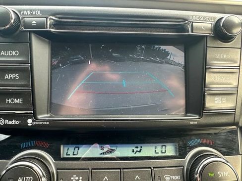 Used 2015 Toyota RAV4 XLE AWD/4WD image 22