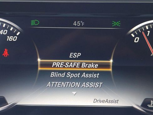 Used 2015 Mercedes-Benz S 550 4MATIC Sedan image 32