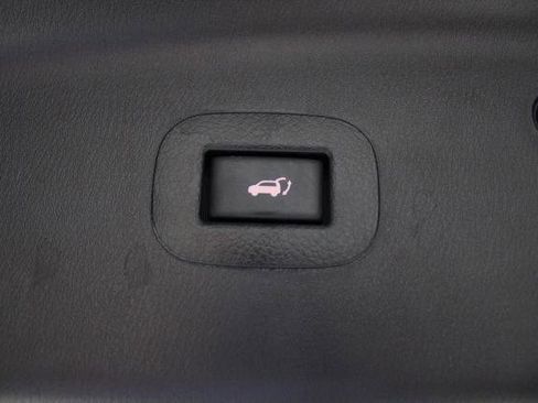 Certified 2020 Nissan Armada SV w/ Driver Package image 17