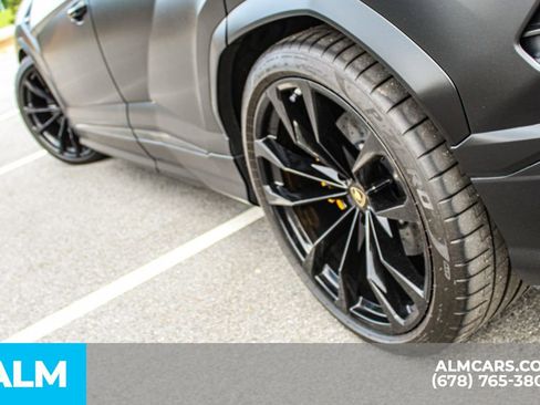 Used 2020 Lamborghini Urus AWD/4WD image 15
