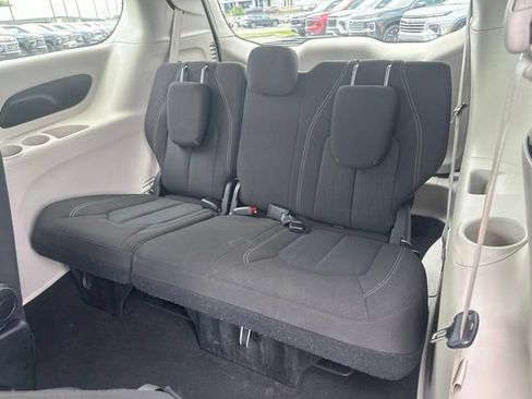 Used 2023 Chrysler Voyager LX FWD image 28