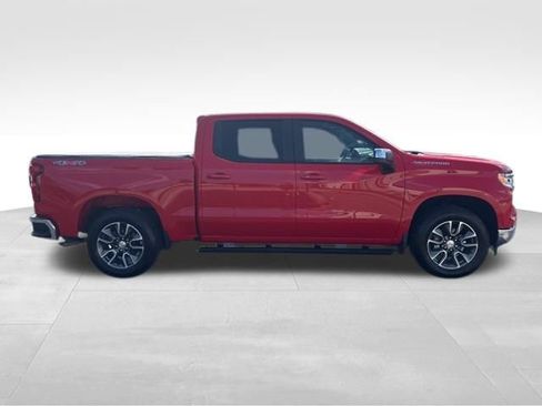 Used 2025 Chevrolet Silverado 1500 LT image 6