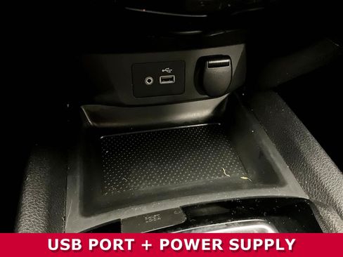 Used 2022 Nissan Rogue Sport SV AWD/4WD image 15