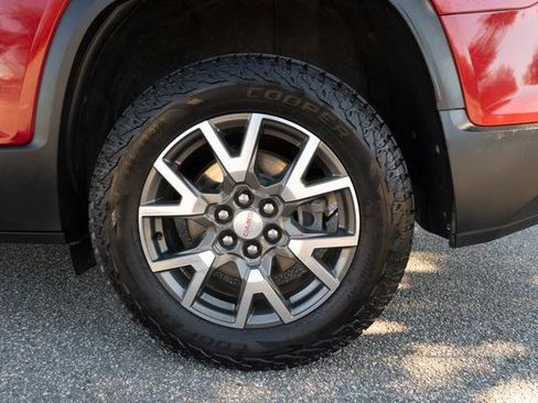 Used 2021 GMC Acadia SLE w/ Driver Convenience Package image 40