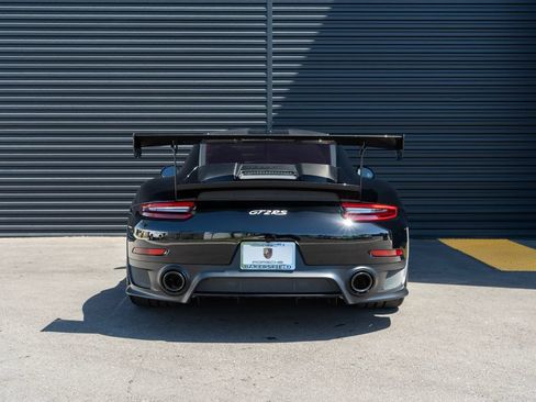 Used 2018 Porsche 911 GT2 RS RWD image 10
