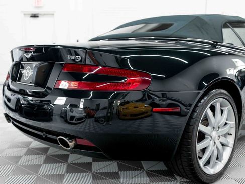 Used 2006 Aston Martin DB9 Volante RWD image 38