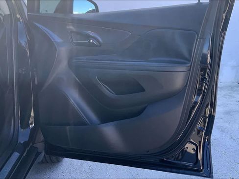 Used 2019 Buick Encore Essence FWD image 28