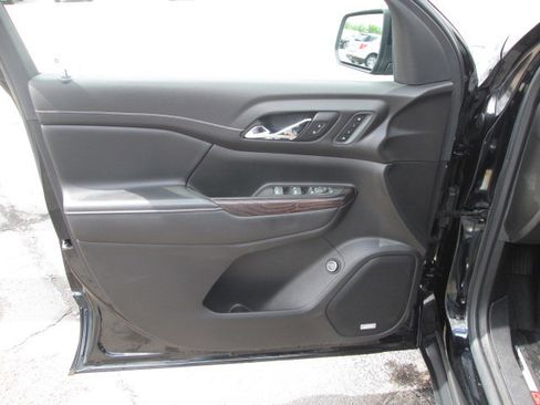 Used 2020 GMC Acadia Denali w/ LPO, Floor Liner Package image 11