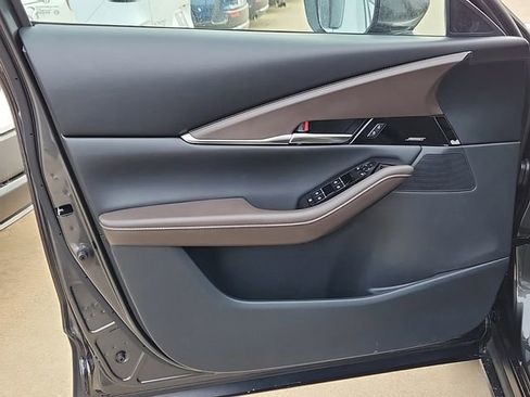 Certified 2025 MAZDA CX-30 AWD 2.5 S w/ Premium Package image 9