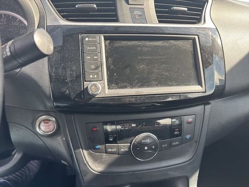 Used 2019 Nissan Sentra SV FWD image 13