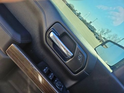 Used 2020 Chevrolet Silverado 1500 LT w/ All-Star Edition RWD image 11