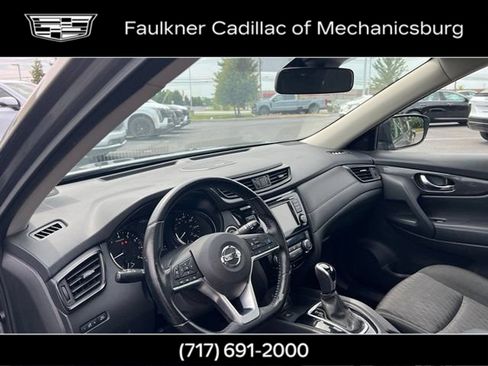 Used 2020 Nissan Rogue SV w/ Sun & Sound Touring Package AWD/4WD image 18