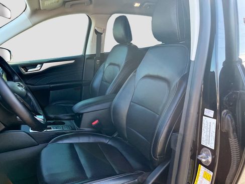 Used 2022 Ford Escape SEL w/ Technology Package FWD image 22