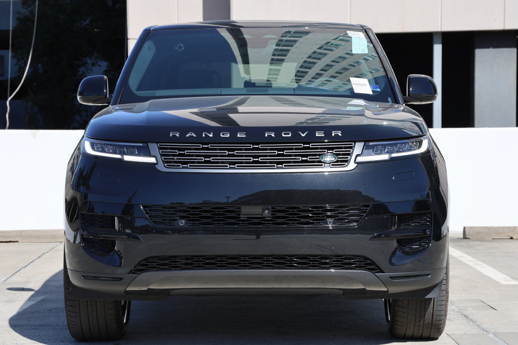 New 2027 Land Rover Range Rover Sport SE AWD/4WD image 10