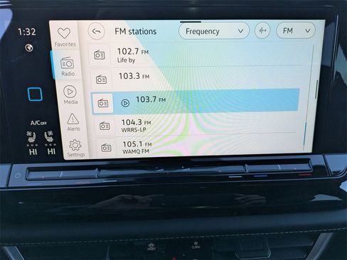 New 2026 Volkswagen Atlas Cross Sport SE image 22