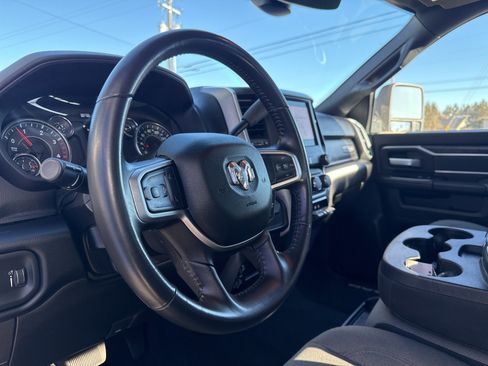 Used 2024 RAM 2500 Big Horn image 19