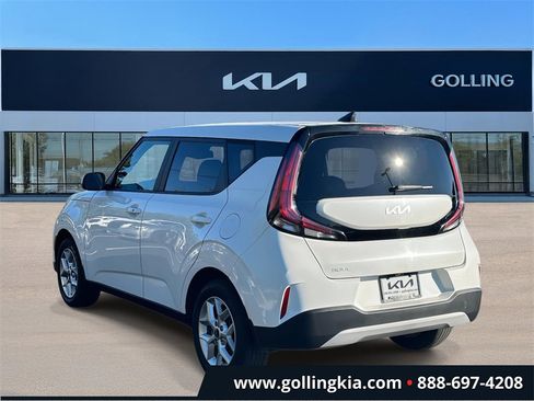 Used 2024 Kia Soul S image 4