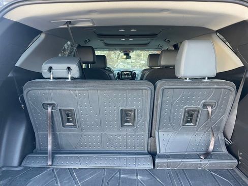 Used 2019 Chevrolet Traverse LT w/ LT Premium Package image 10