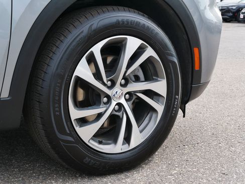 Used 2023 Buick Envision Essence image 9