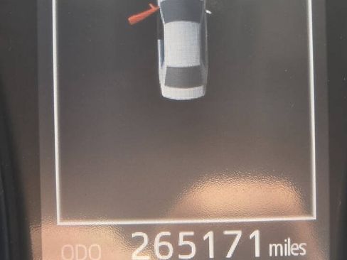 Used 2019 Toyota Camry SE w/ Convenience Package FWD image 13