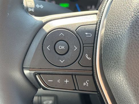 Used 2024 Toyota Venza LE AWD/4WD image 30