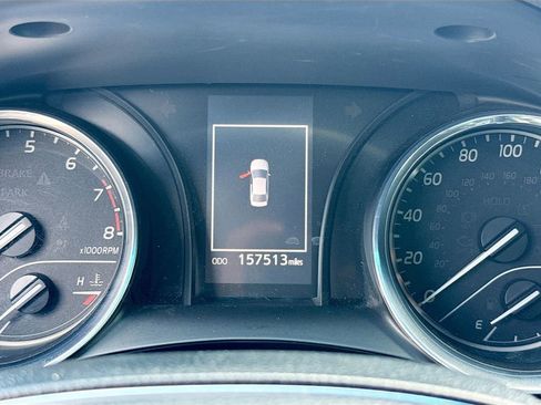 Used 2020 Toyota Camry SE FWD image 13
