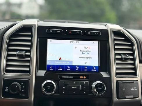 Used 2021 Ford F350 Platinum w/ Tremor Off-Road Package AWD/4WD image 16