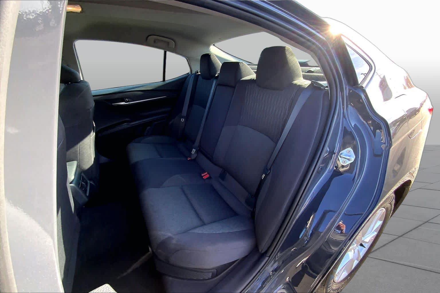Used 2025 Toyota Camry LE FWD image 21
