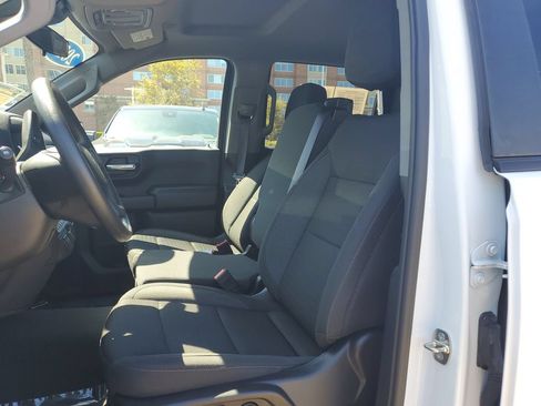 Used 2024 Chevrolet Silverado 1500 Custom Trail Boss w/ Turbomax Blackout Package AWD/4WD image 18