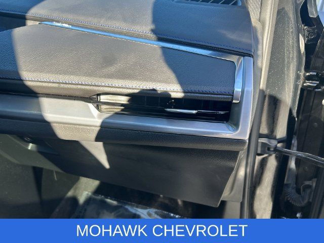 Used 2024 Cadillac XT4 Sport w/ Cold Weather Package AWD/4WD image 30