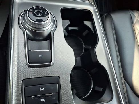 Certified 2024 Ford Edge Titanium AWD/4WD image 20