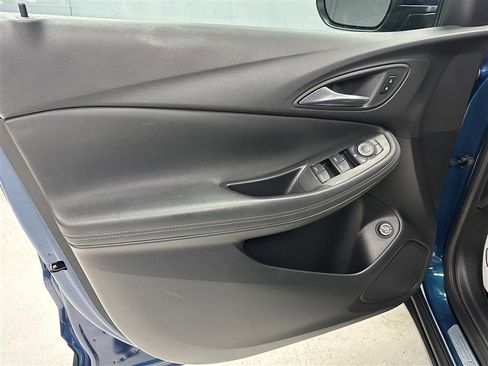 Used 2021 Buick Encore GX Select image 18